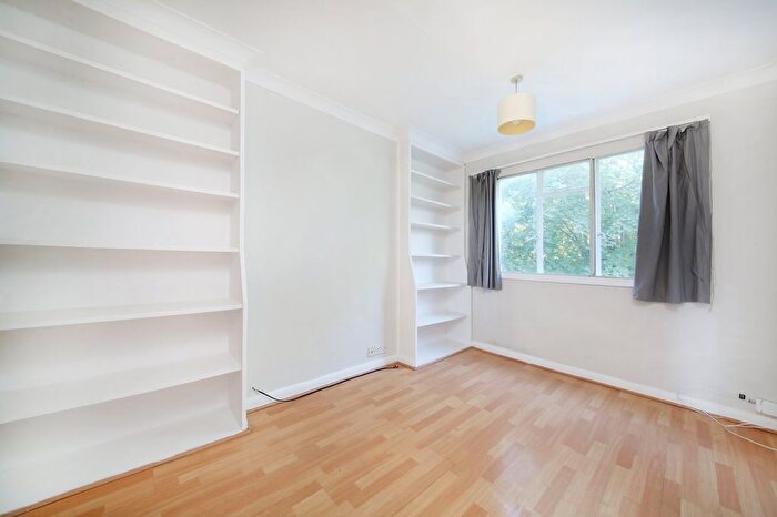 2 Bedroom Flat To Rent In Bromfelde Road, Clapham North, SW4