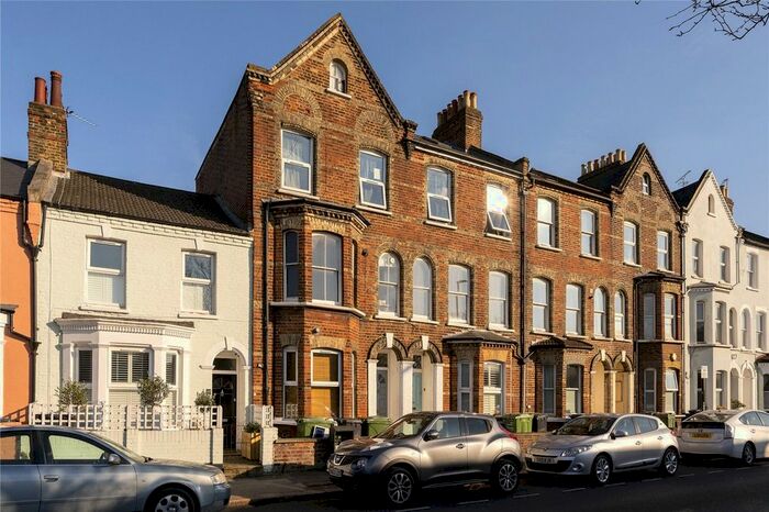 1 Bedroom Flat To Rent In Milkwood Road, London, SE24