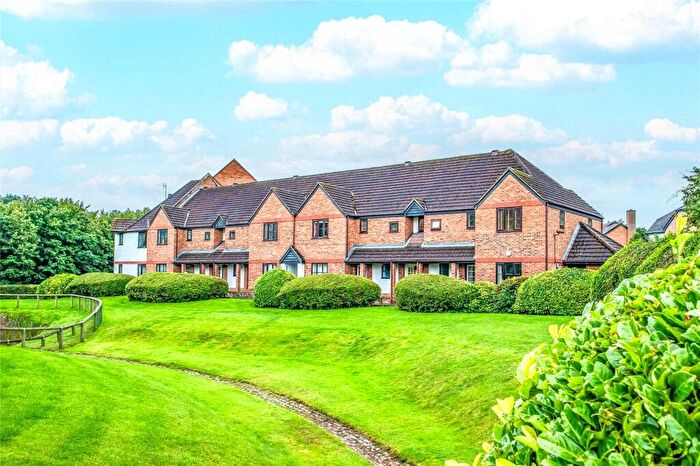 2 Bedroom Apartment For Sale In Ridge Green, Shaw, Swindon, Wiltshire, SN5