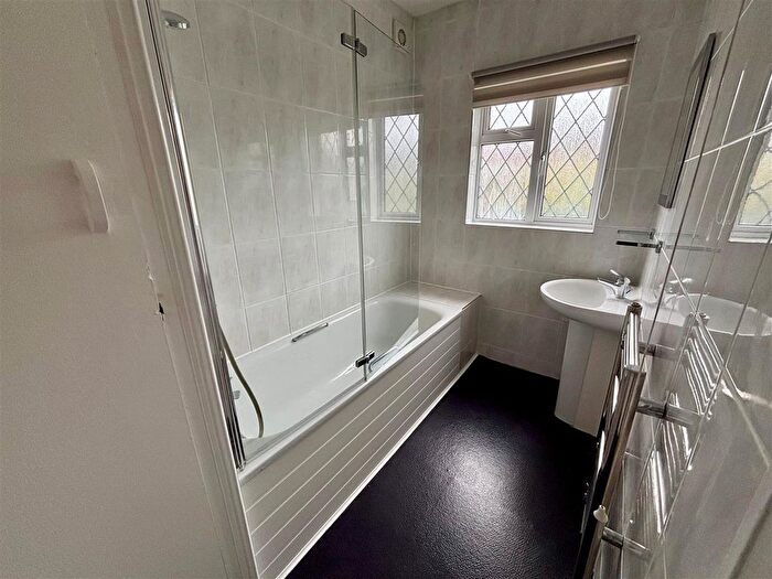 3 Bedroom Semi-Detached House To Rent In Fursby Avenue, London, N3