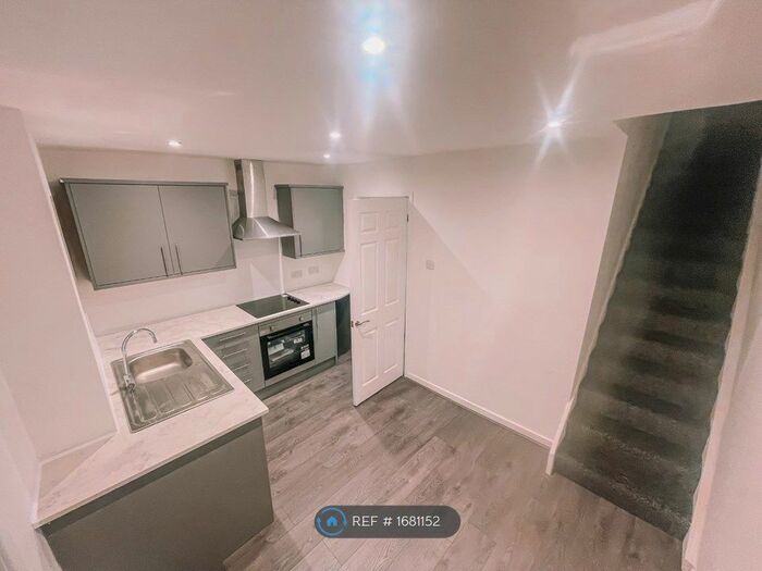 2 Bedroom Terraced House To Rent In Hardshaw Street, St. Helens, WA10