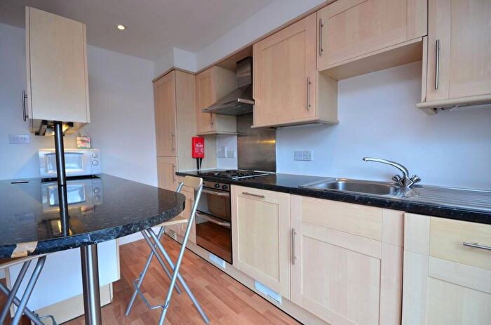 1 Bedroom Flat To Rent In Barking Road, Canning Town, London, E16