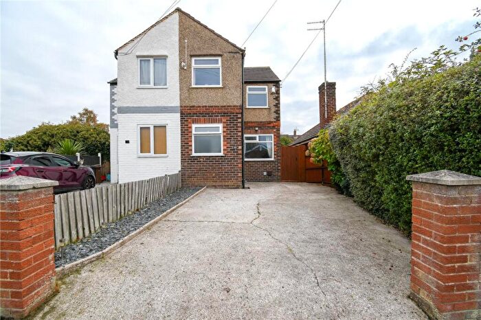 3 Bedroom Semi-Detached House For Sale In MacDonald Road, Moreton, Wirral, CH46