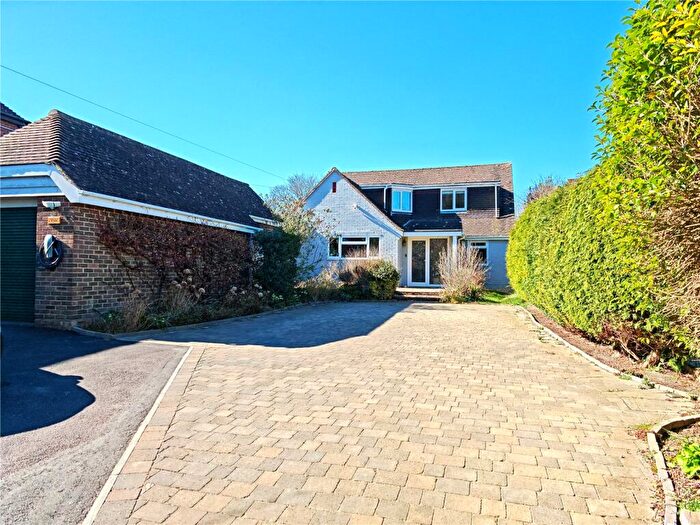 4 Bedroom Detached House To Rent In Chineham Lane, Sherborne St. John, Basingstoke, Hampshire, RG24