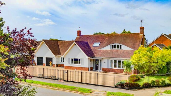 4 Bedroom Detached House For Sale In Westley Road, Bury St. Edmunds, IP33