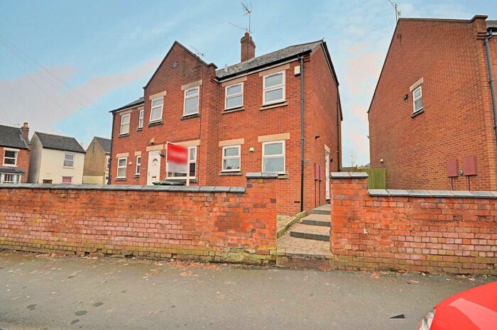 2 Bedroom Terraced House To Rent In Green Lane, Worcester, WR3