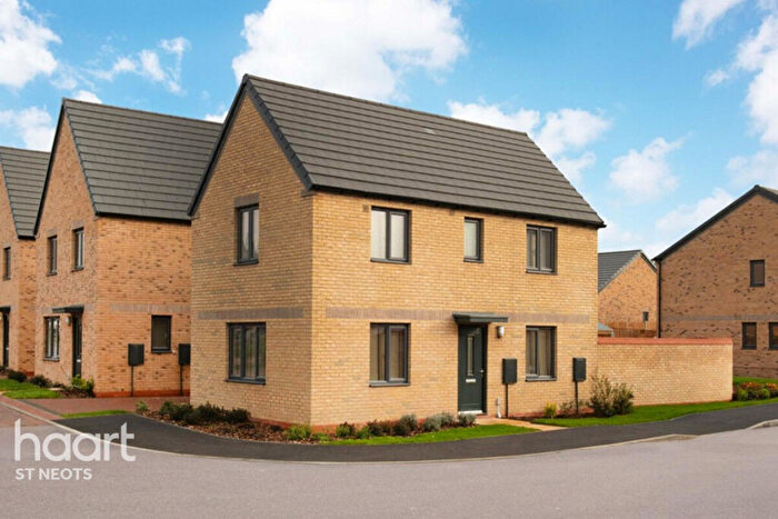 3 Bedroom Detached House For Sale In Nuffield Road, St.Neots, PE19