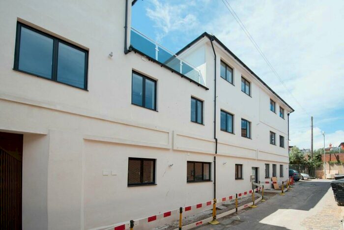 1 Bedroom Flat To Rent In Archway Road, Ramsgate, CT11