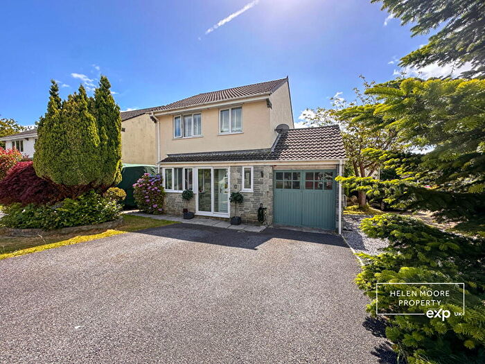 4 Bedroom Detached House For Sale In Woolms Meadow, Ivybridge, Devon, PL21