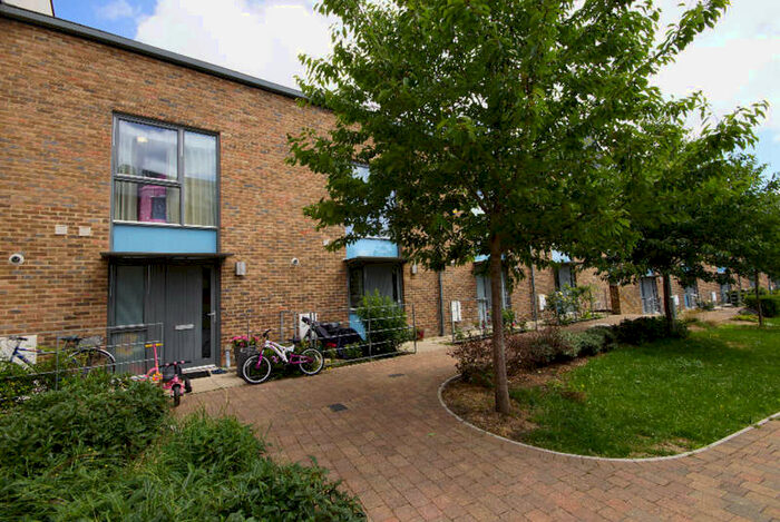 2 Bedroom End Of Terrace House To Rent In Caulfield Gardens, Pinner, HA5