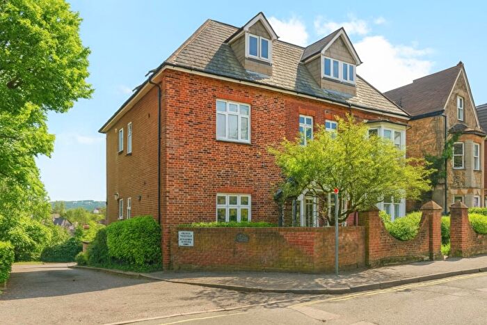 2 Bedroom Apartment To Rent In Nightingale Road Guildford, GU1