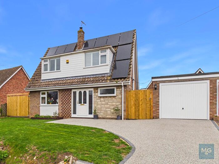 4 Bedroom Detached Bungalow For Sale In Capel Close, Troston, IP31