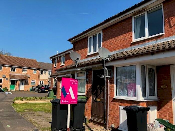 1 Bedroom Flat To Rent In Oaktree Crescent, Bradley Stoke, BS32