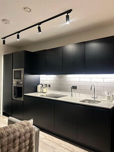 1 Bedroom Flat To Rent In Icon Tower, London, W3