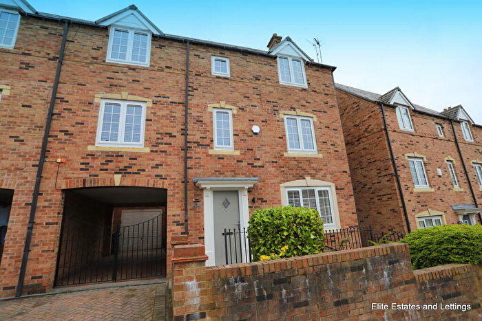 4 Bedroom Semi-Detached House To Rent In Boste Crescent, Durham, DH1