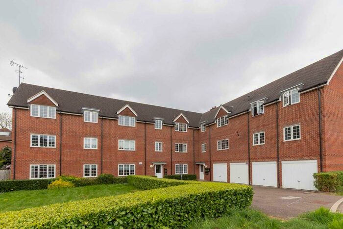 2 Bedroom Flat To Rent In Uxbridge Road, Wendover, HP22