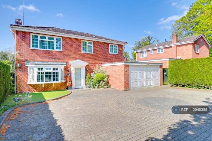 4 Bedroom Detached House To Rent In Conisboro Avenue, Reading, RG4