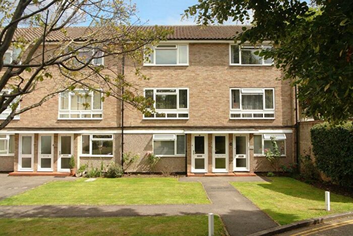 2 Bedroom Maisonette To Rent In Osborne Court, Windsor, SL4