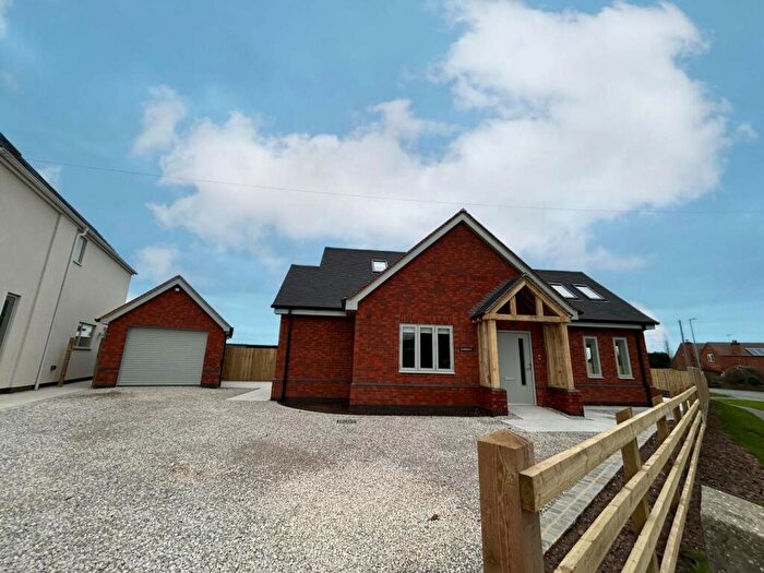 3 Bedroom Detached Bungalow To Rent In Main Road, Anslow, Staffordshire, DE13