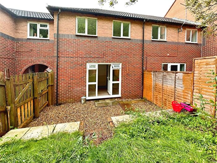 2 Bedroom Terraced House To Rent In Farm Hill, Exeter, EX4