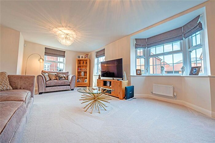 4 Bedroom Detached House For Sale In Collins Grove, Tamworth, Staffordshire, B78
