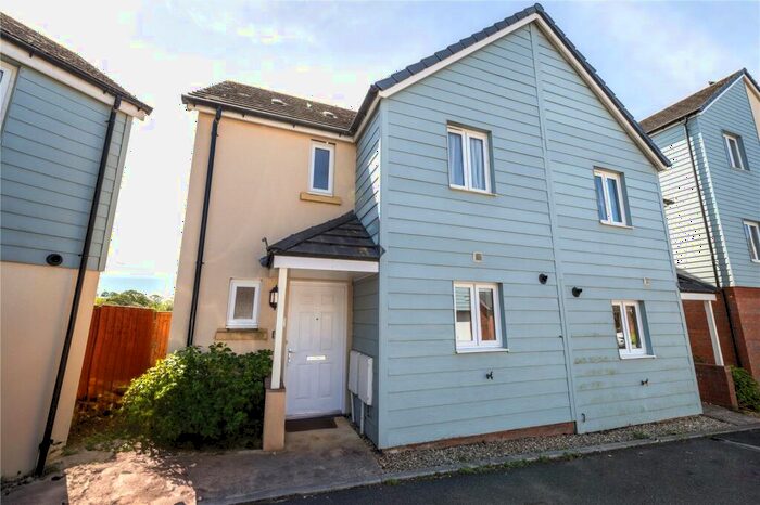 3 Bedroom Semi-Detached House For Sale In Bideford, Devon, EX39