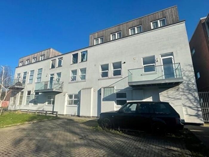 3 Bedroom Flat To Rent In Spencer House, Brettenham Road, Edmonton, N18