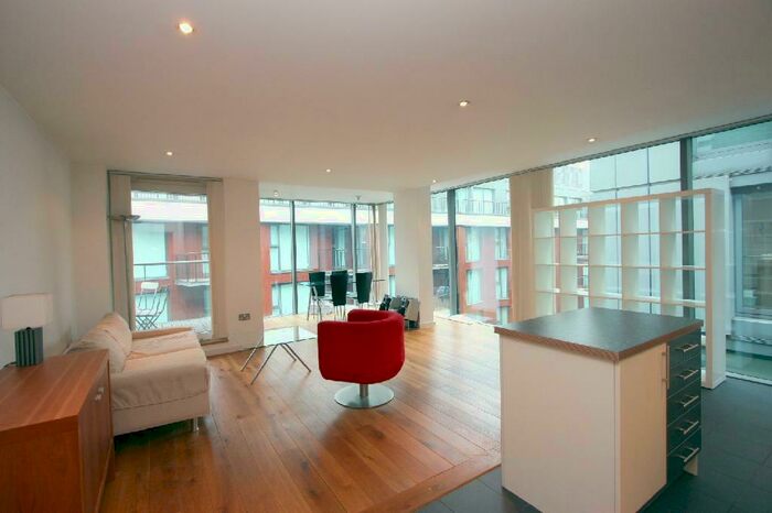 2 Bedroom Apartment To Rent In Brewery Square, London, EC1V