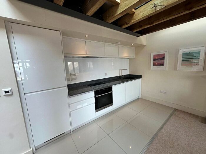 1 Bedroom Apartment For Sale In The Harbour, Porthcawl, CF36