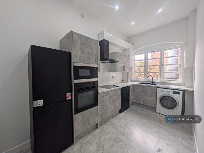 2 Bedroom Flat To Rent In Great Hampton Street, Birmingham, B18