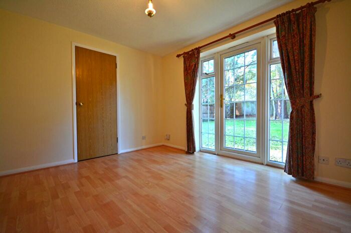 1 Bedroom Flat To Rent In Draycott, Bracknell, RG12