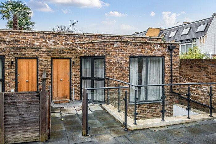 3 Bedroom Semi-detached House To Rent In Bemish Road, Putney, London, SW15