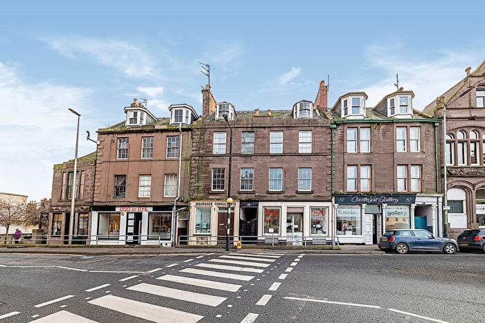 1 Bedroom Flat To Rent In Castle Place, Montrose, Angus, DD10