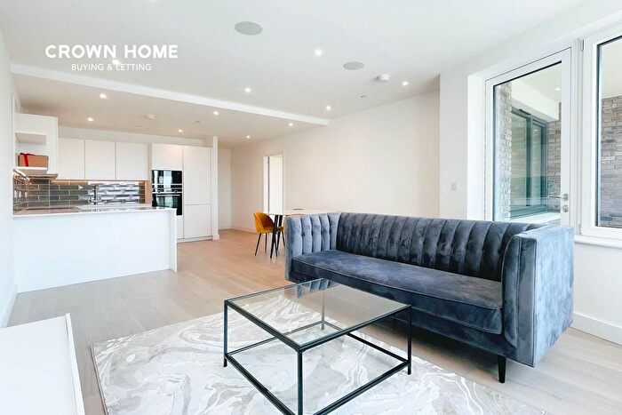 2 Bedroom Flat To Rent In The Crosse, New Tannery Way, Bermondsey, SE1