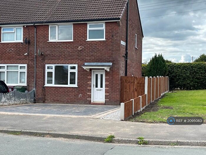 3 Bedroom Semi-Detached House To Rent In Windermere Road, Farnworth, Bolton, BL4