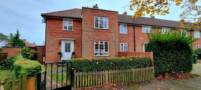 3 Bedroom End Of Terrace House To Rent In Meadway, Welwyn Garden City AL7