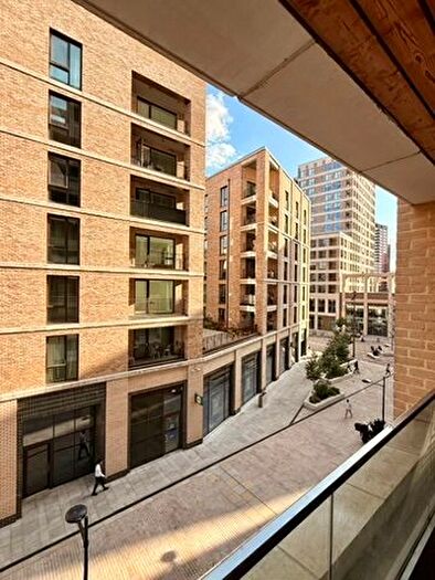 1 Bedroom Flat To Rent In Silvertown Square, London, E16
