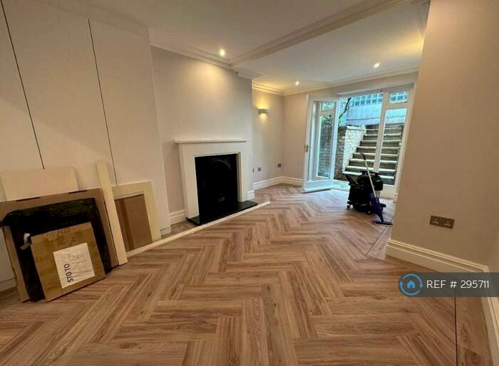 2 Bedroom Flat To Rent In Richmond Ave, London, N1