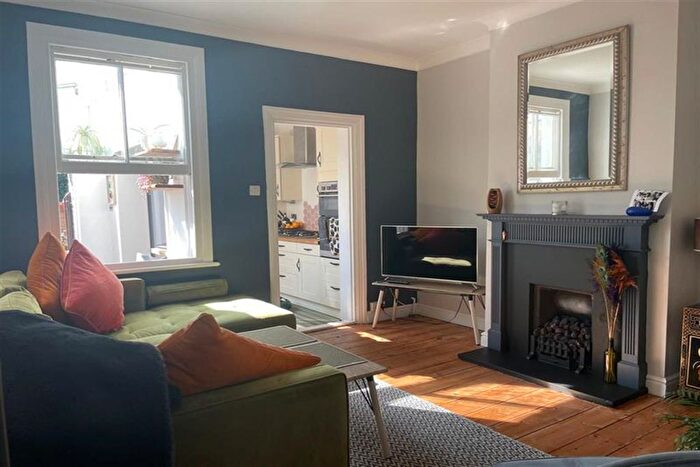 2 Bedroom End Of Terrace House For Sale In High Street, SL0