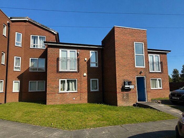 2 Bedroom Flat For Sale In Britonside Avenue, Liverpool, Merseyside, L32
