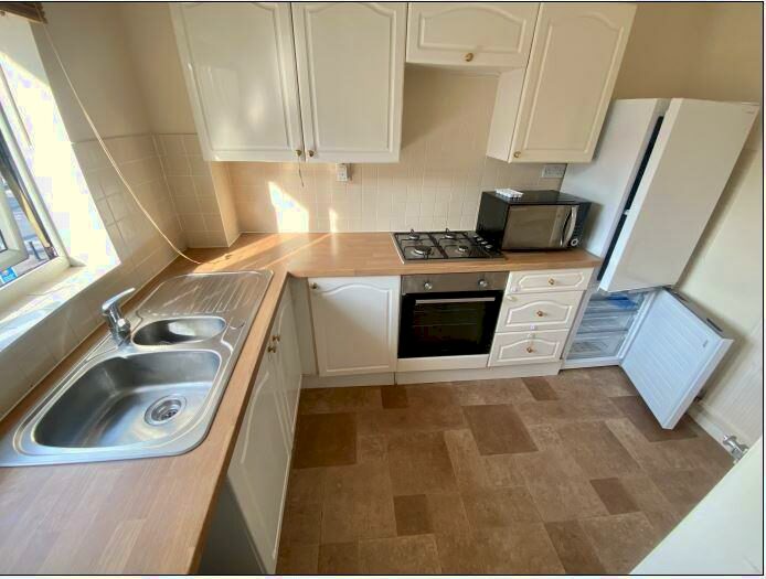 2 Bedroom Apartment To Rent In Camberley, Surrey, GU18