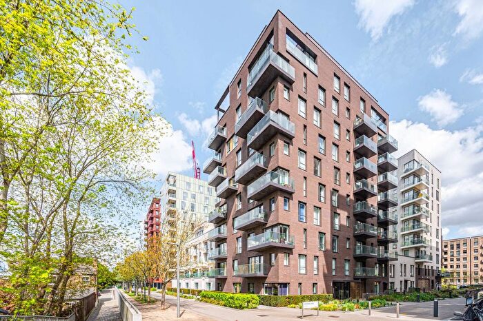 3 Bedroom Flat To Rent In Reminder Lane, Greenwich Millennium Village, London, SE10