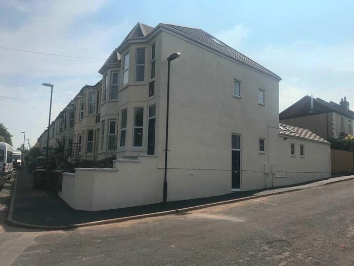 2 Bedroom Flat To Rent In Fox Road, BS5