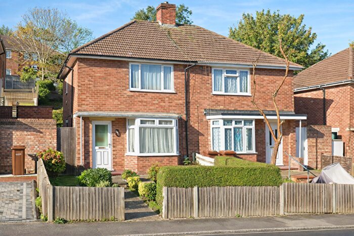 2 Bedroom Semi Detached House For Sale In The Tideway, Rochester, ME1