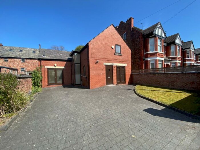 2 Bedroom Detached House To Rent In Rathen Road, Didsbury, Manchester, M20