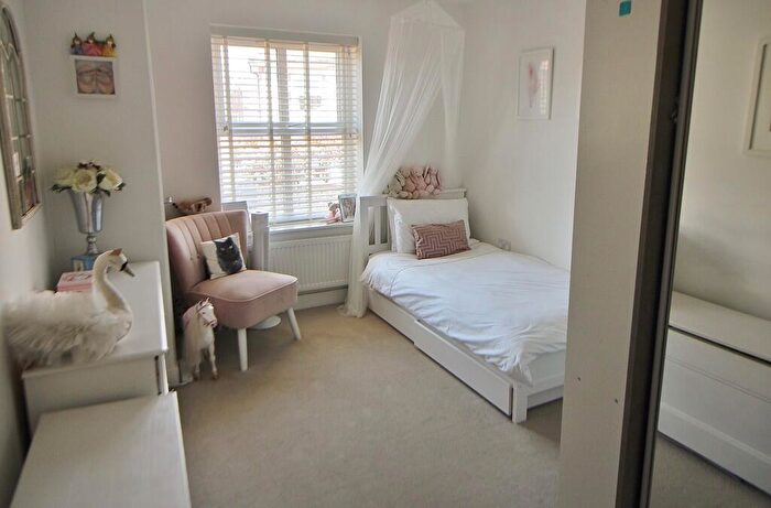 2 Bedroom Apartment For Sale In The Old Brewery, London Road, PO8