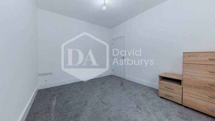 2 Bedroom Apartment To Rent In Shaftesbury Road, Finsbury Park, London, N19