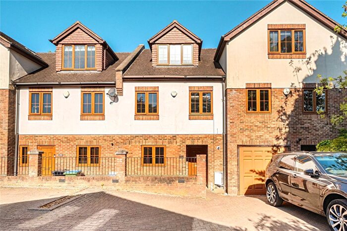 3 Bedroom Terraced House For Sale In Norman Close, Kemsing, Sevenoaks, Kent, TN15