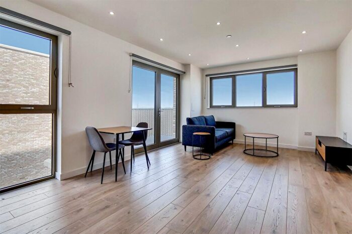 1 Bedroom Apartment To Rent In Atlantis Avenue, London, E16
