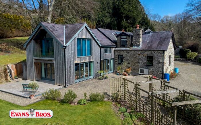 5 Bedroom Smallholding For Sale In Pontsian, Llandysul, SA44